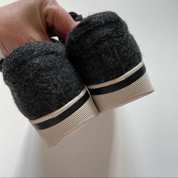 Gentle Souls Kenneth Cole Grey Wool Wedge Sneaker - Picture 5 of 8